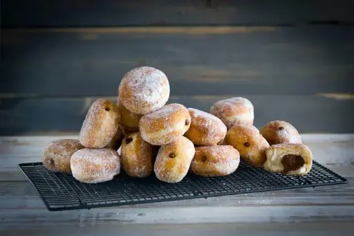 [HOP780005] SUGARED CHOCOLATE FILLED DOUGHNUTS (73G)