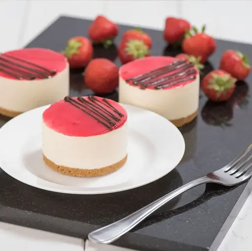 [JDFG0028] JD STRAWBERRY GLAZED CHEESECAKE X16